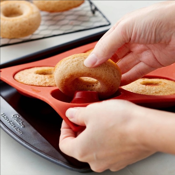 Silicon Mini Baked Donut Mold - Picture 3 of 8